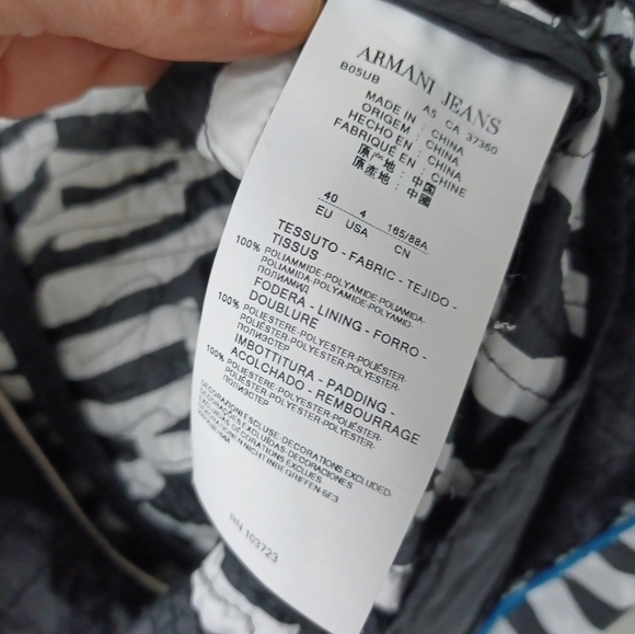 ARMANI Jeans light weight zip up jacket - Picture 16 of 16